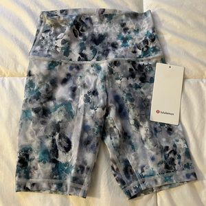 Lululemon align high rise short 8”size 4
